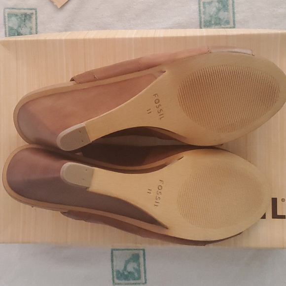 NIB FOSSIL PEEP TOE SLING - Picture 5 of 8